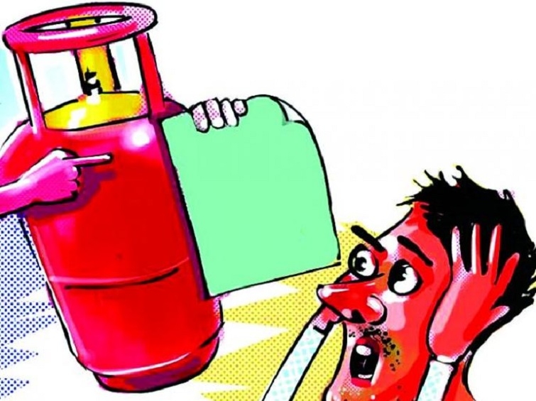 LPG price hiked by Rs 144