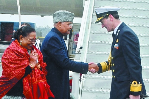 President arrives in Netherlands