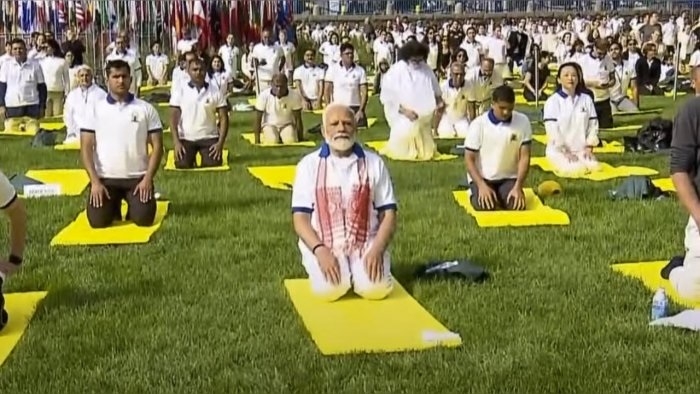 Modi Leads Historic Yoga Session At Un Hq The Hitavada 