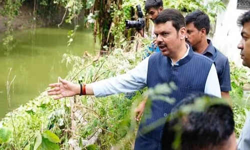 Fadnavis visits  flood-hit