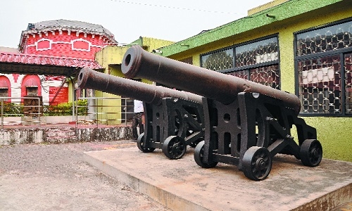 Eight gun salute