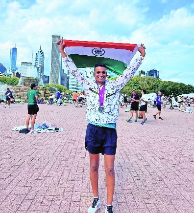 Agrawal completes Chicago Marathon