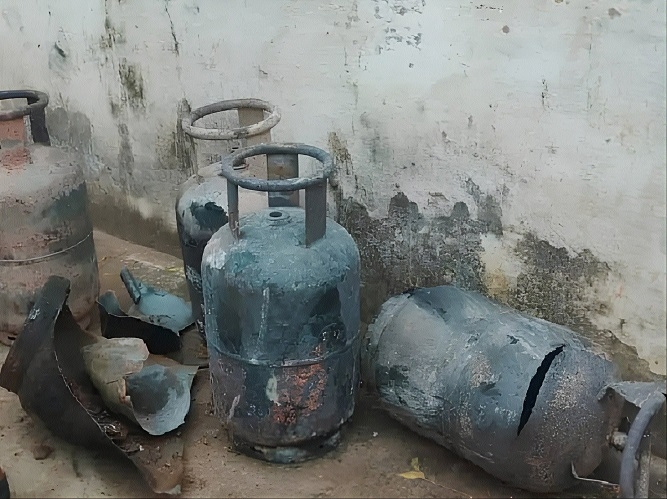 Fire fighters took out the LPG cylinders