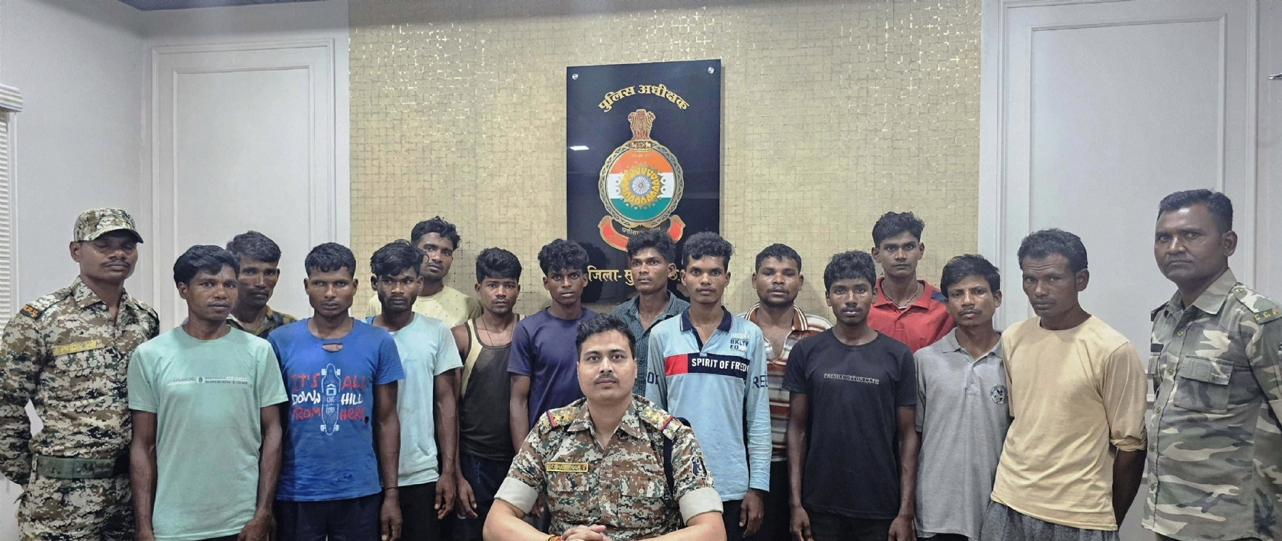 19 Naxals held in joint search 