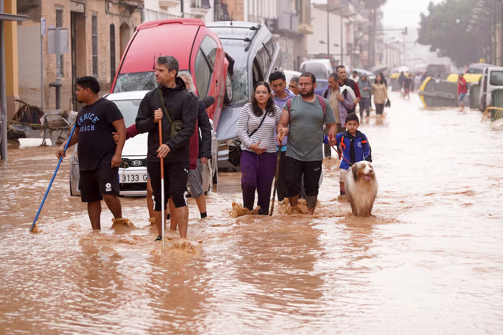 Devastating flash floods kill