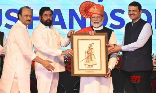 PM lays foundation stone of Thane ring metro project