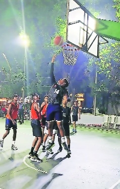 Nagpur boys girls in quarters