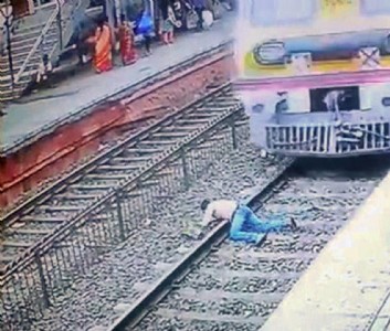 Teenager commits suicide by jumping in front of train