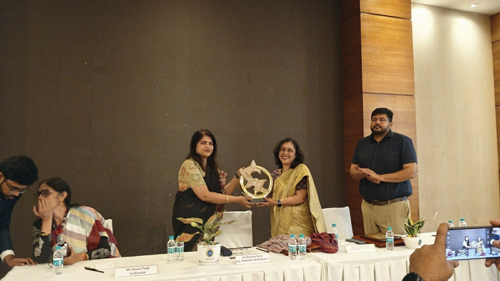 Principal Secretary Niharika Barik along with CEO of CHiPS 