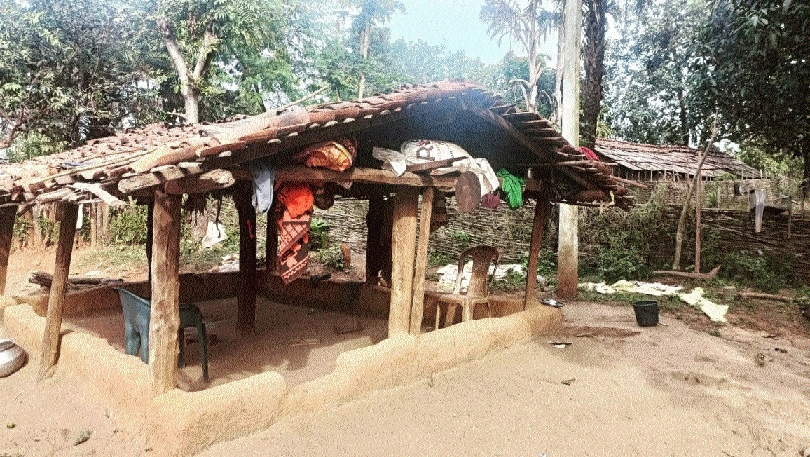 Hut where the school operates