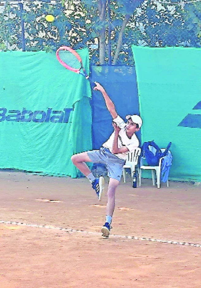 Unseeded Pande storms into QF