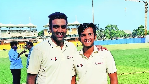 Vidarbha spinner Harsh Dubey 