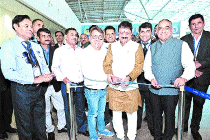 MP Alok Sharma inaugurating direct flight service