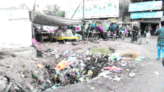 Sarang, Rai inspect Hamidia road drainage work