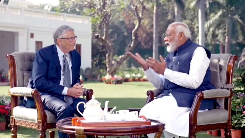Prime Minister Narendra Modi and Microsoft co-founder  Bill Gates