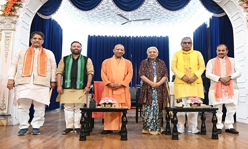 Four New Ministers Inducted In UP Cabinet - The Hitavada