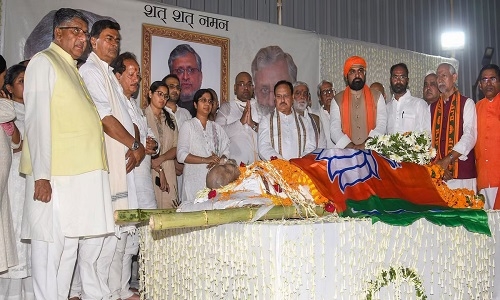 Sushil Modi cremated 