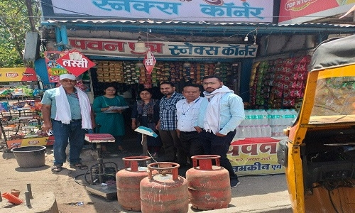 illegal gas refilling centre