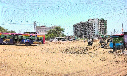 Prolonged work in Kolar hits road