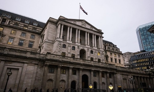 Bank of England keeps main 