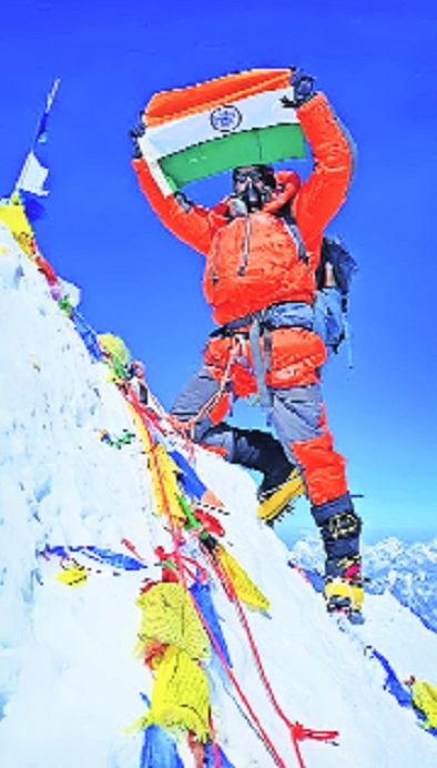 Nanware conquers Makalu Peak