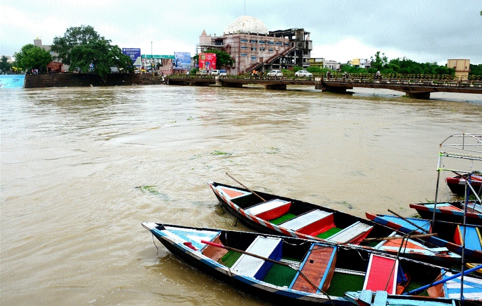 Heavy rainfall 