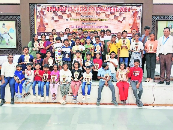 Patil clinches chess title