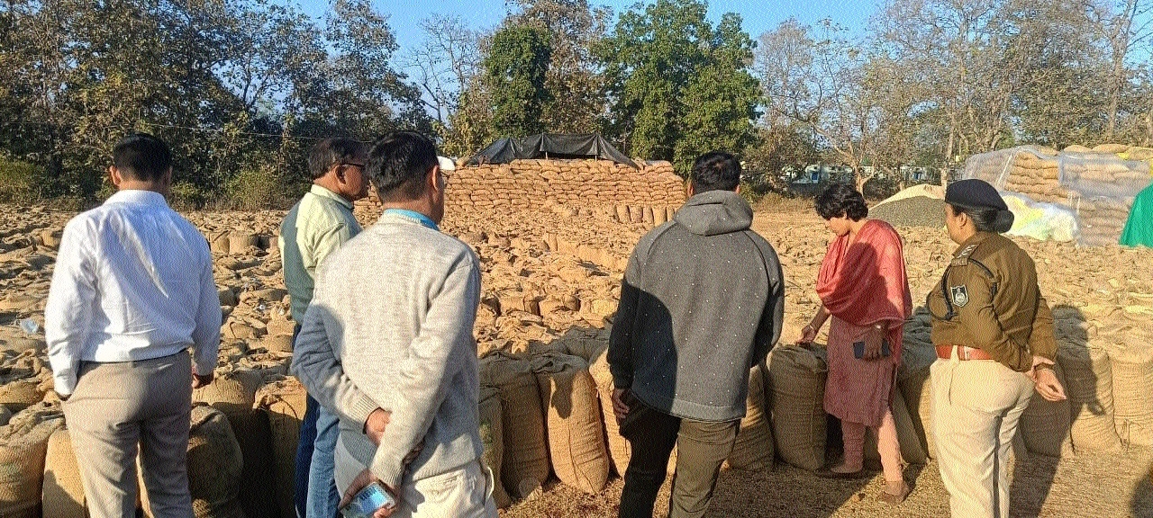 Collector Sanskriti Jain inspecting procurement 