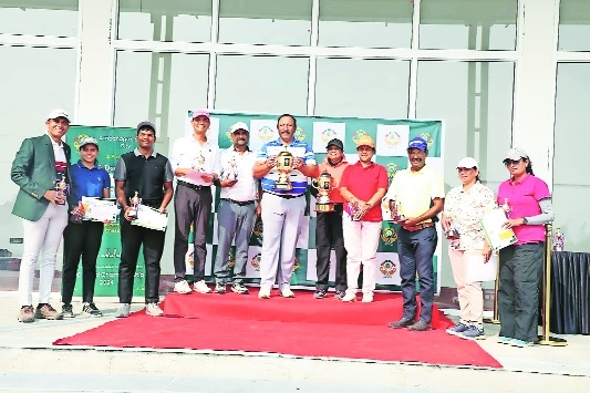 Nagpur golfers Ingole